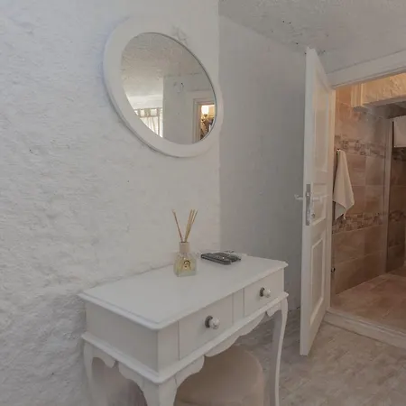 Hotel Alanur Alacati