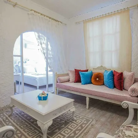 Отель Alanur 2*